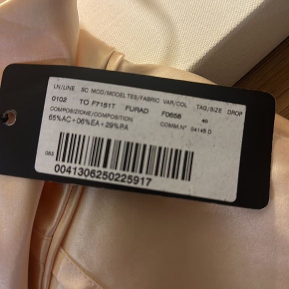 Dolce & Gabbana top. - Picture 6 of 6